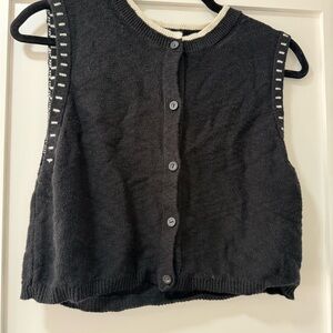 American Eagle Outfitters Black and White Knit Vest